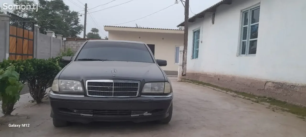Mercedes-Benz C class 1995 · 1.8 MT