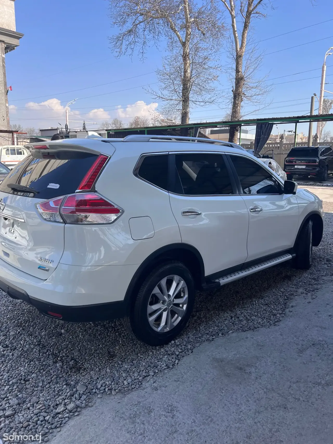 Nissan X-Trail 2015 · 2.5 AT