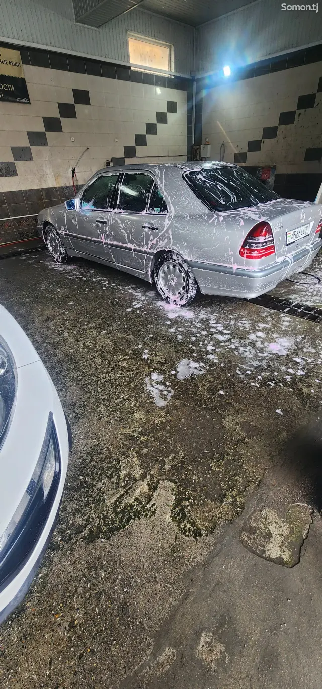 Mercedes-Benz C class 1998 · 2.0 MT