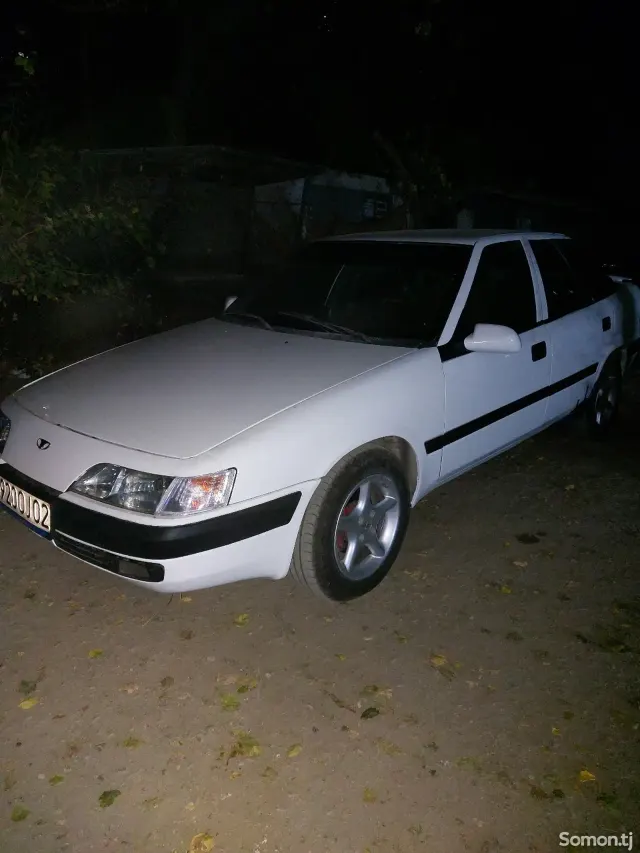 Daewoo Espero 1995 · 1.6 MT
