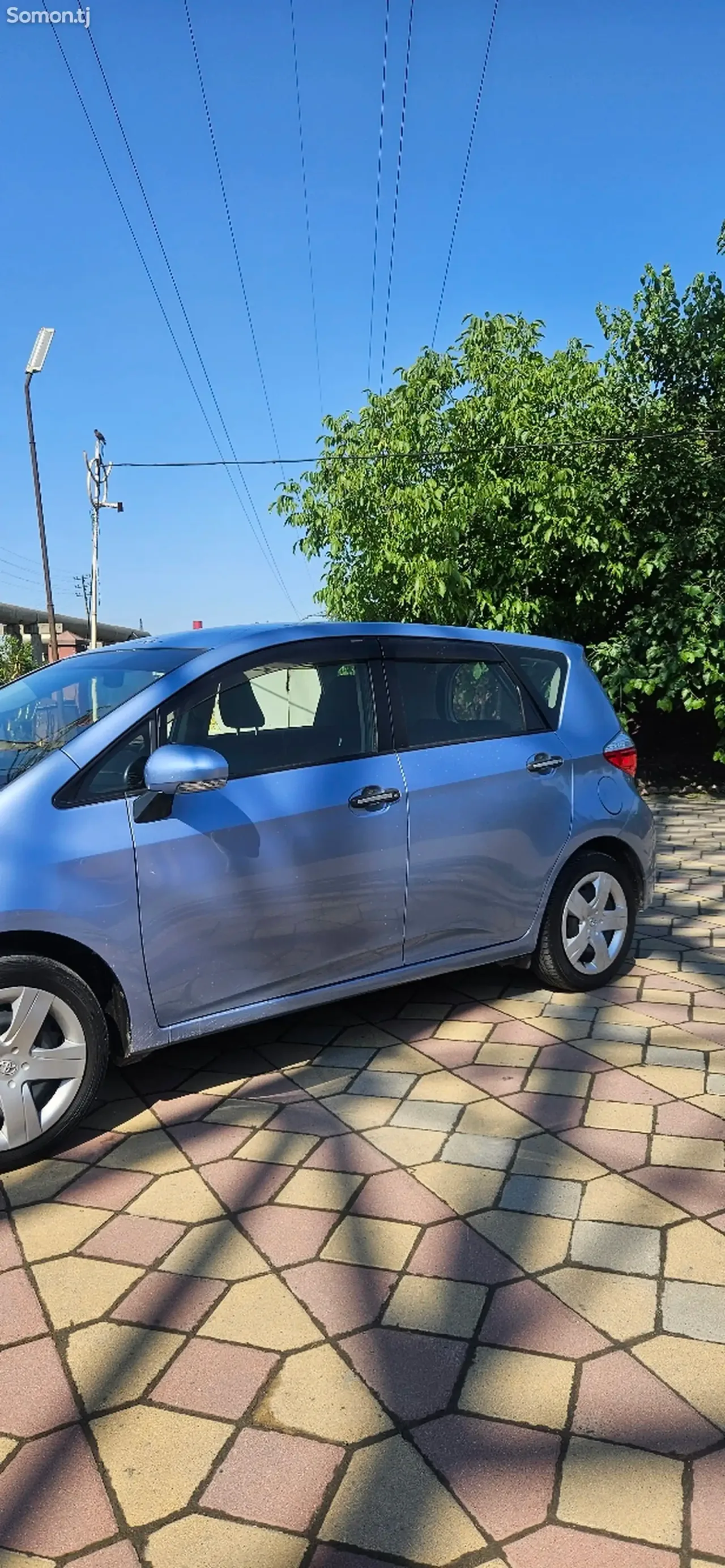 Toyota Ractis 2014 · 1.5 AT
