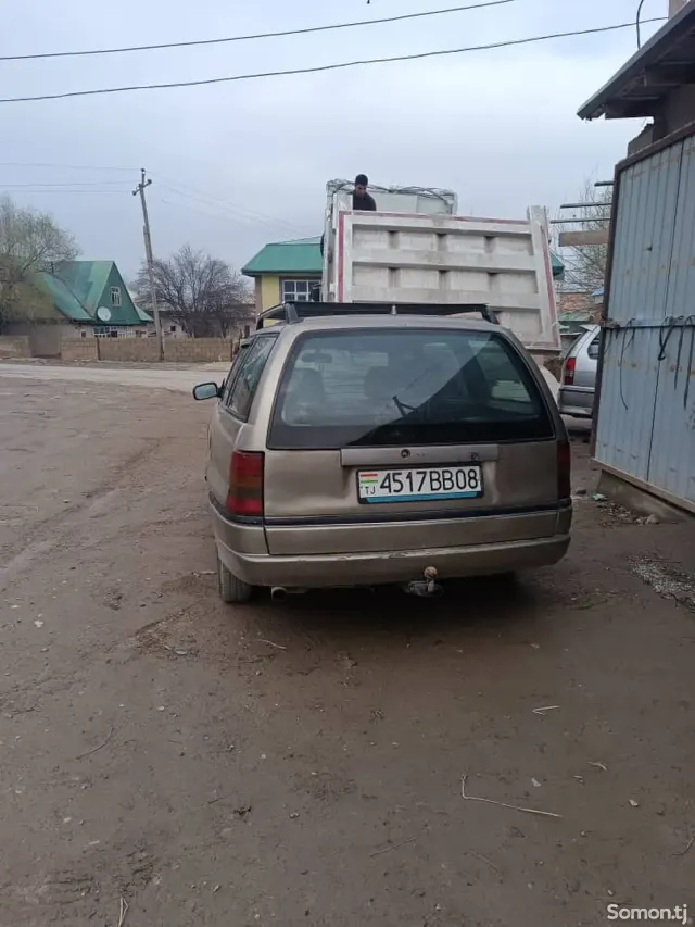 Opel Astra F 1996 · 1.6 MT