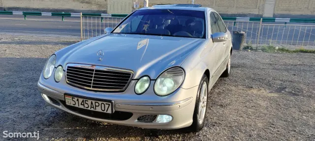 Mercedes-Benz E class 2003 · 2.8 AT