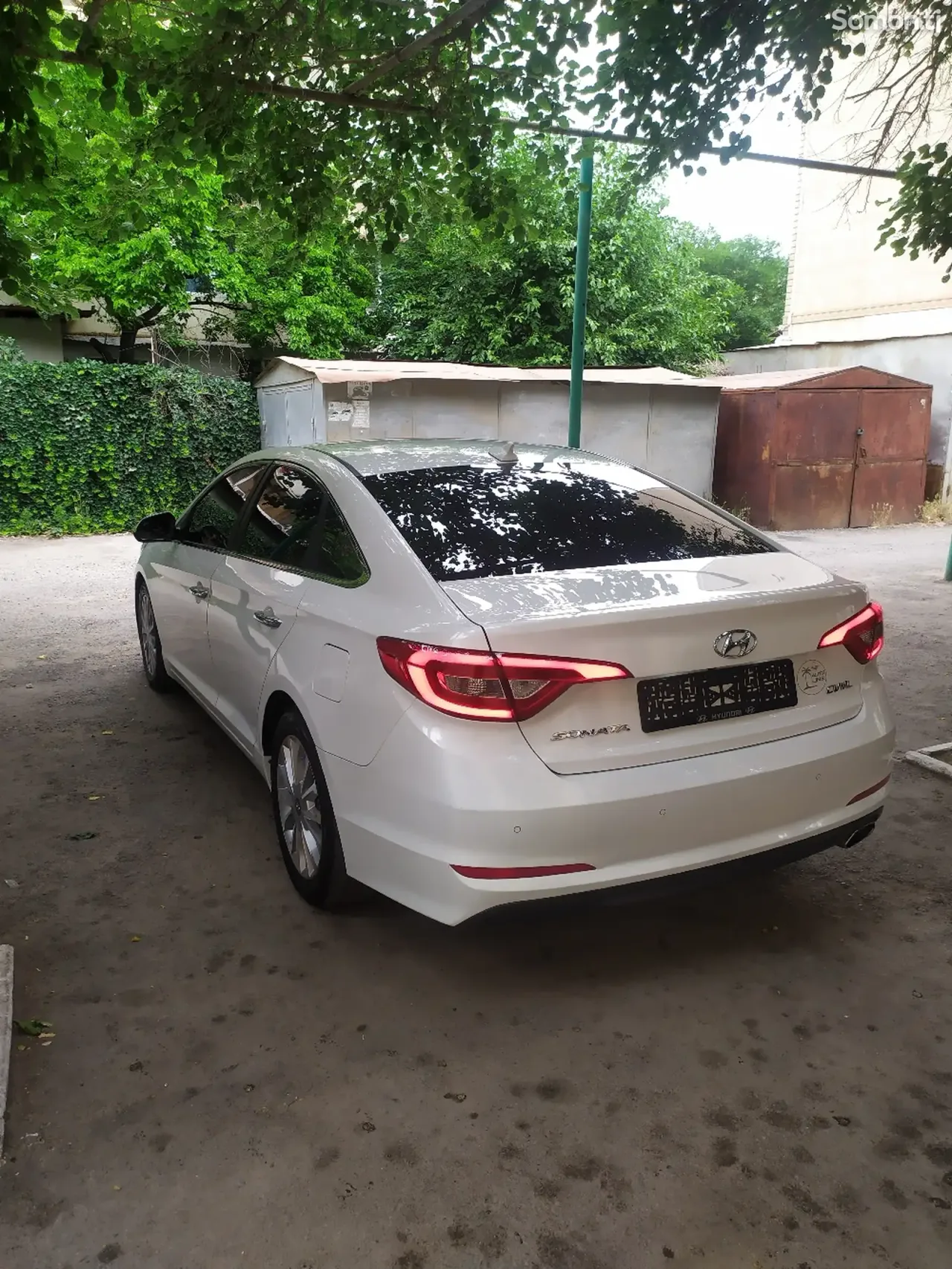 Hyundai Sonata 2015 · 2.0 AT
