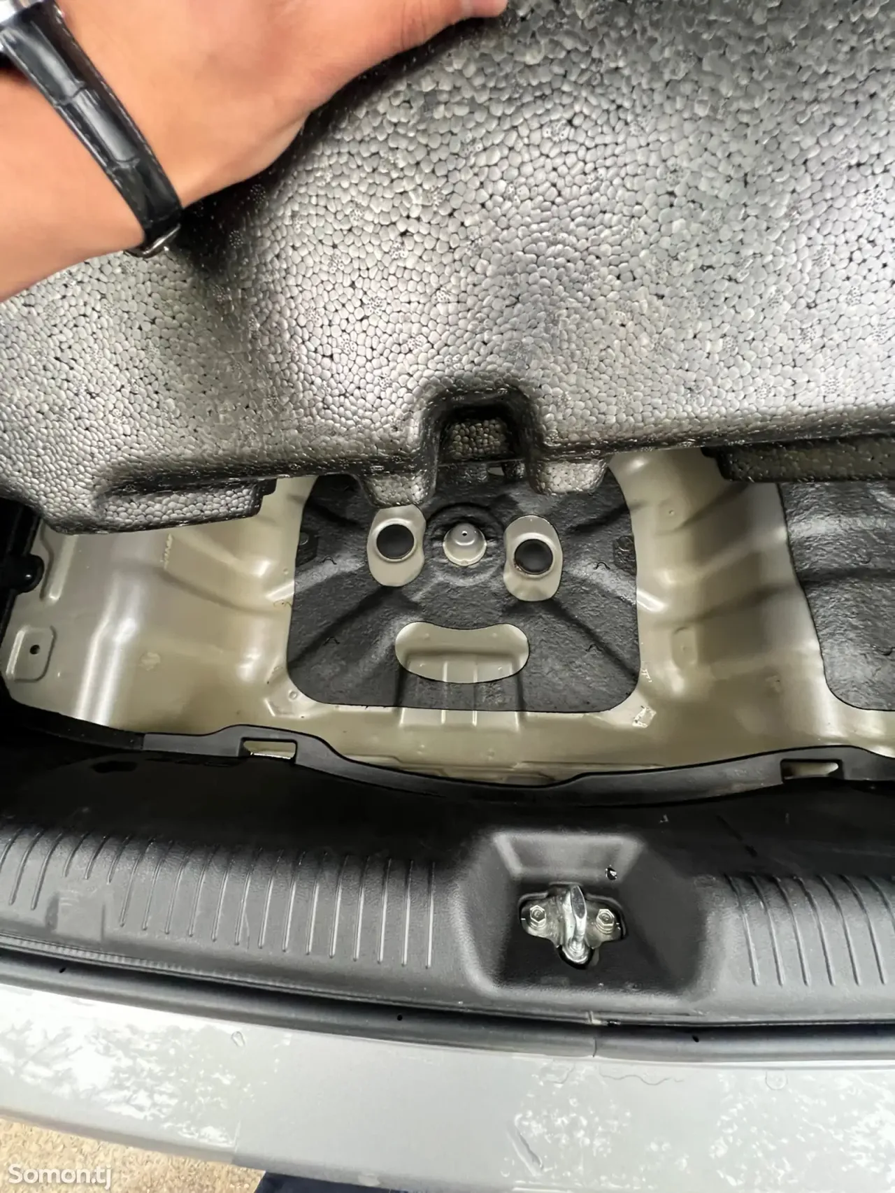 Hyundai Avante 2015 · 1.6 AT
