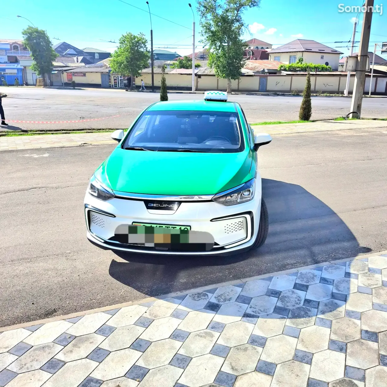 Beijing U5 2024 · AT