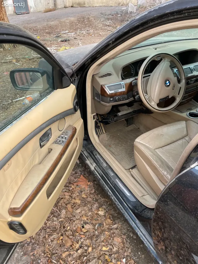BMW 7 series 2003 · 4.4 AT