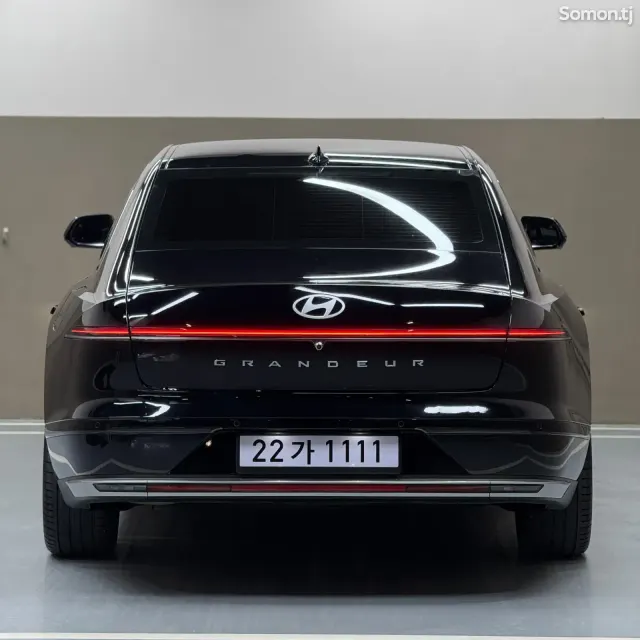 Hyundai Grandeur 2023 · 3.0 AT