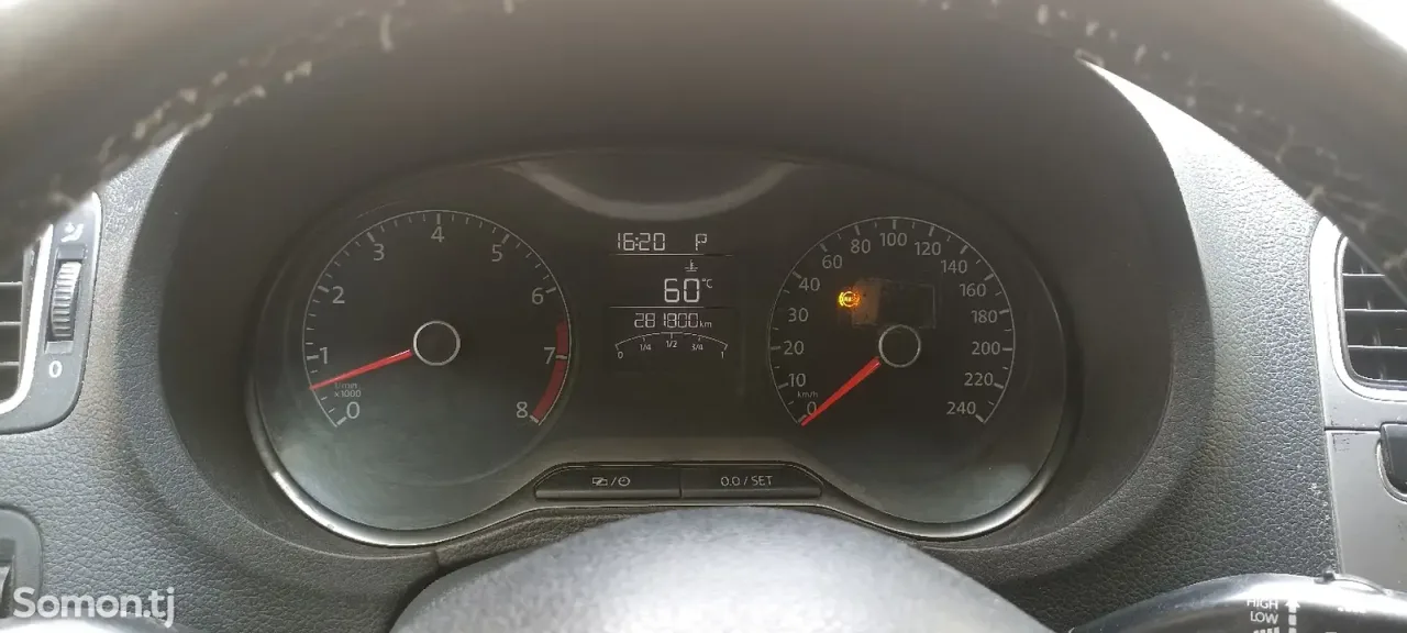 Volkswagen Polo 2019 · 1.6 AT
