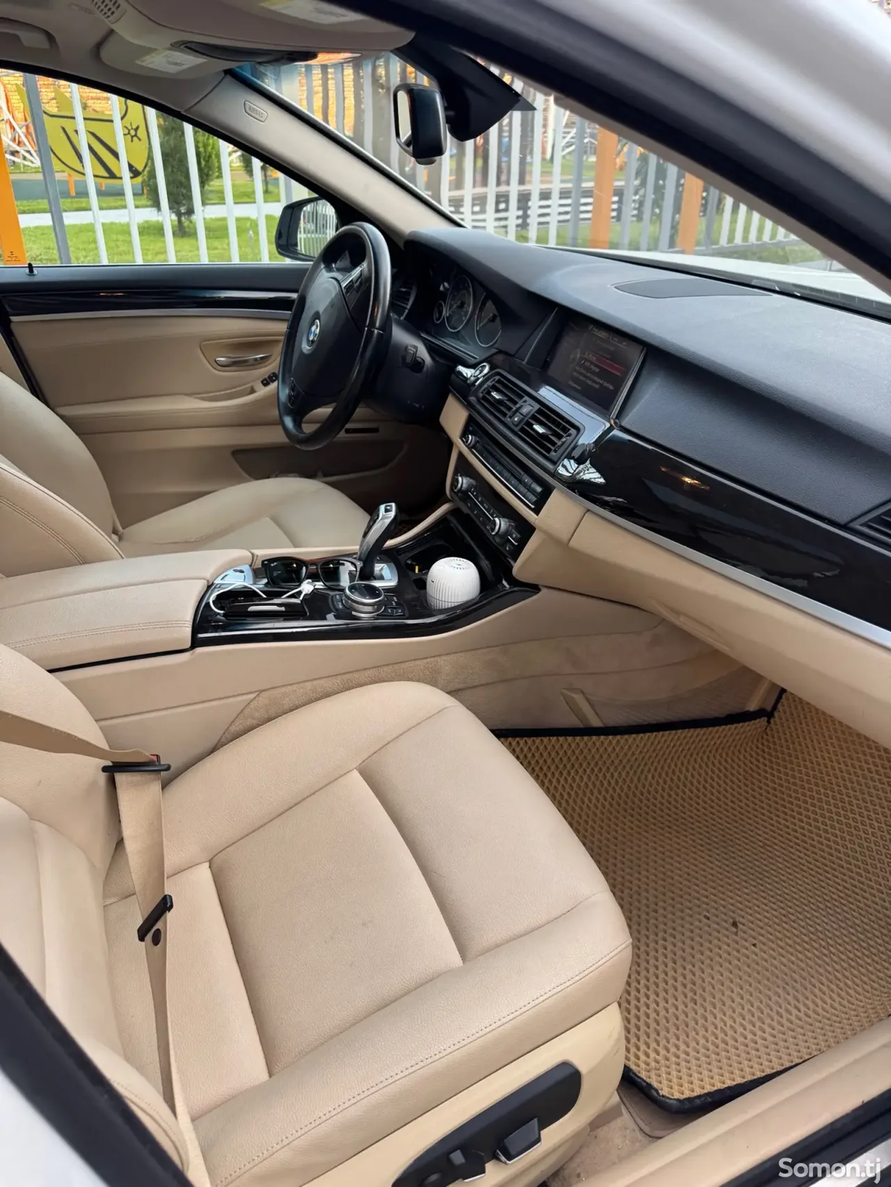 BMW 5 series 2014 · 2.0 AT