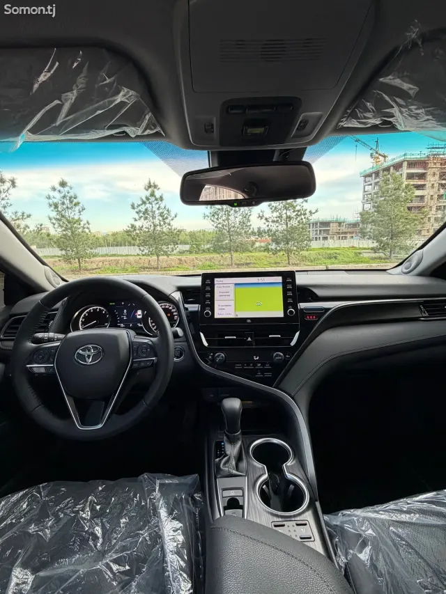 Toyota Camry 2021 · 2.5 AT