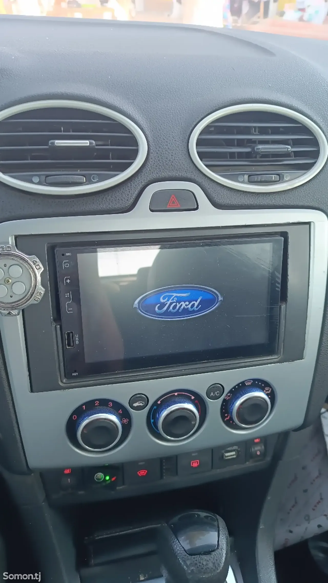 Ford Focus 2006 · 1.6 AT