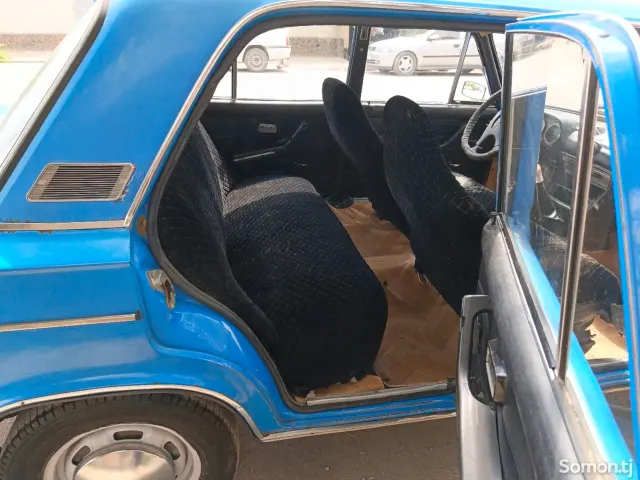Lada (ВАЗ) 2103 1970 · 1.5 MT