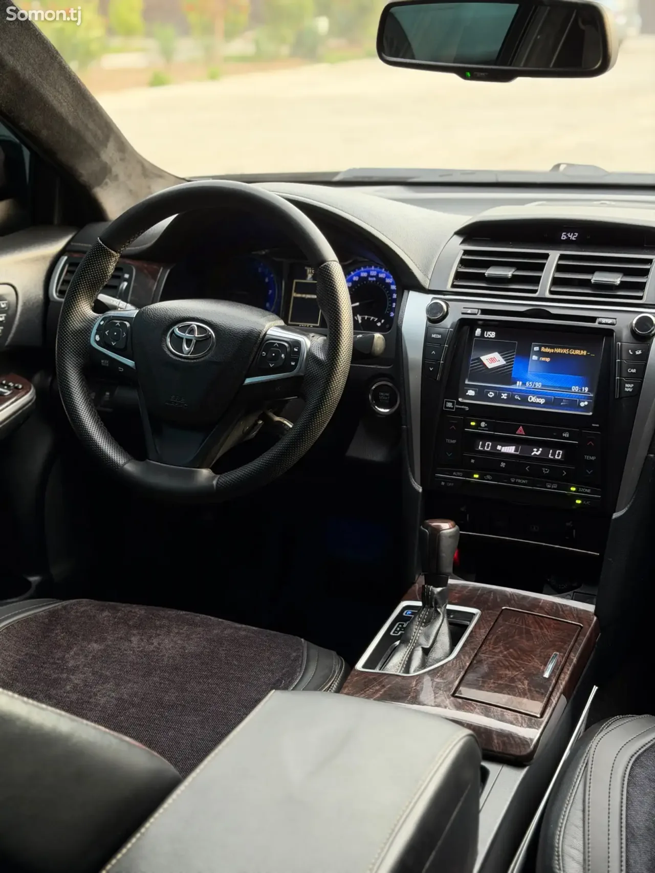 Toyota Camry 2016 · 3.5 AT