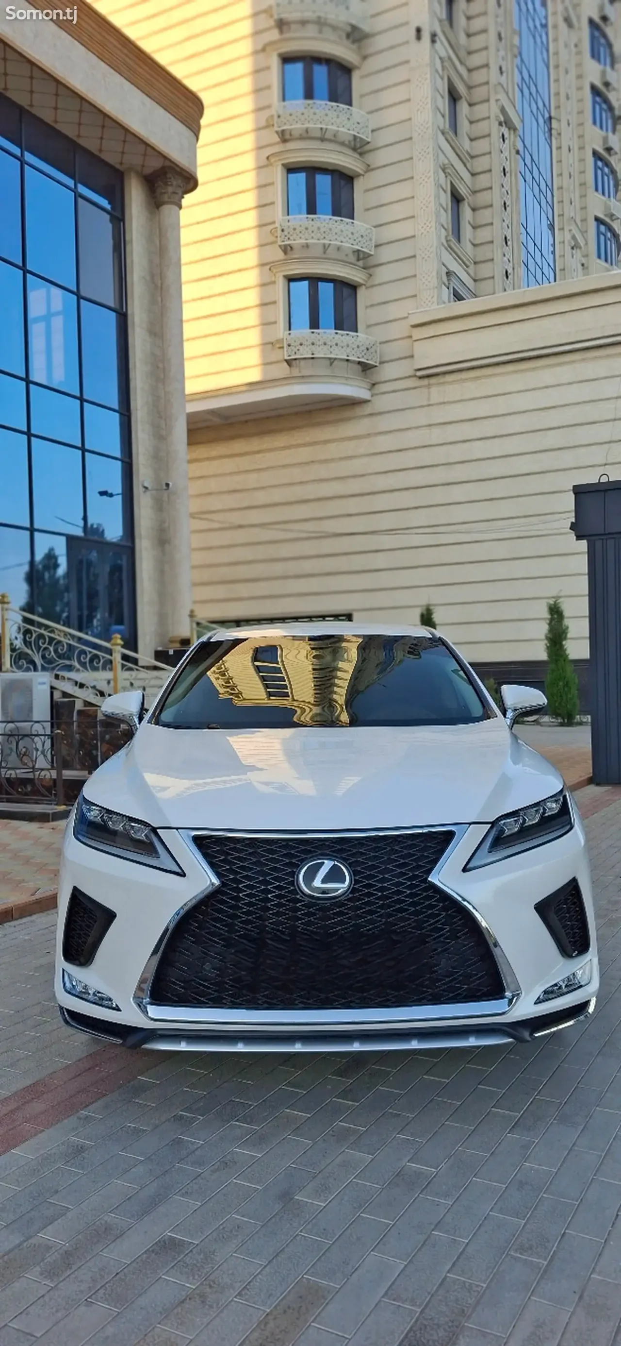 Lexus RX series 2017 · 3.5 AT