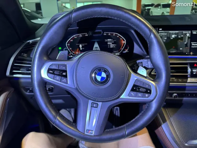 BMW X5 M 2022 · 3.0 AT