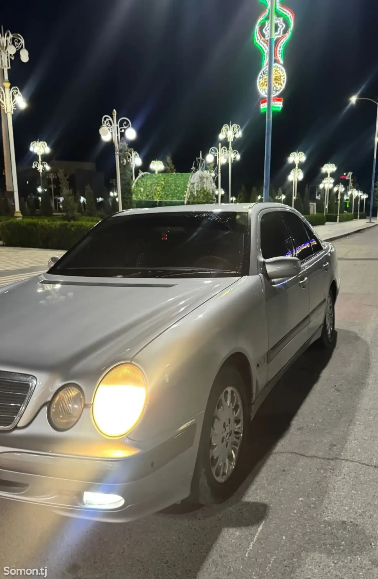 Mercedes-Benz E class 2000 · 2.8 AT