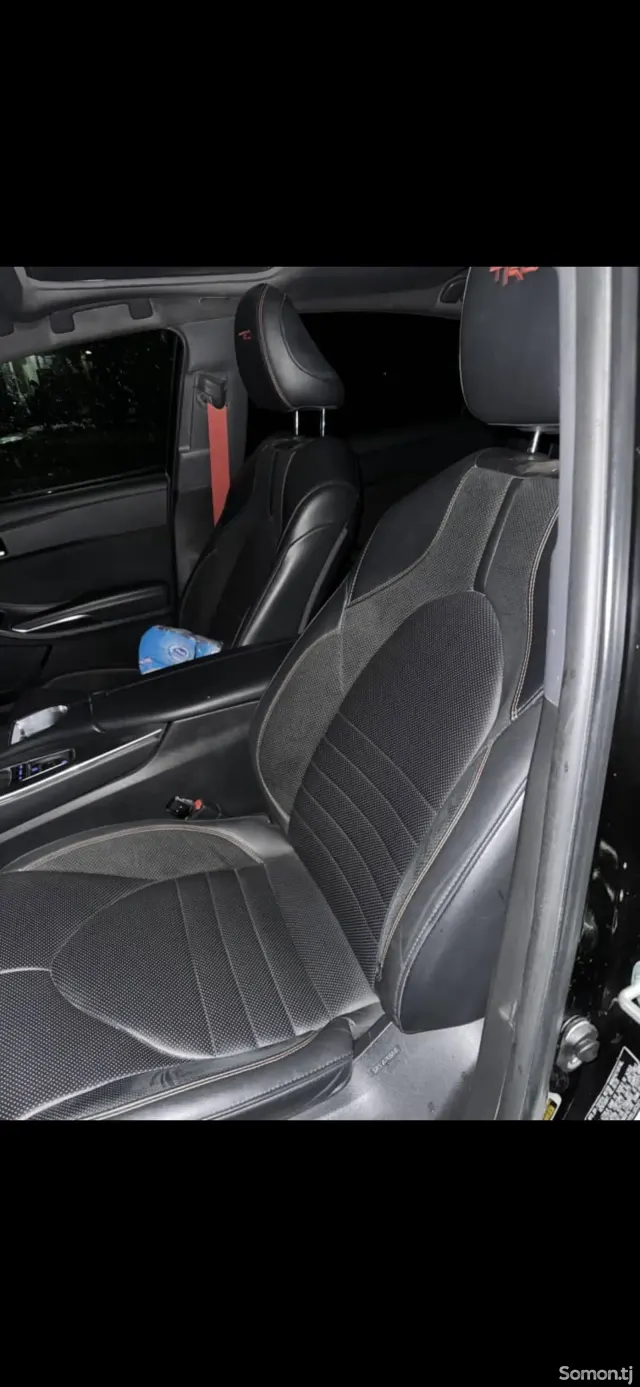 Toyota Avalon 2021 · 3.5 AT