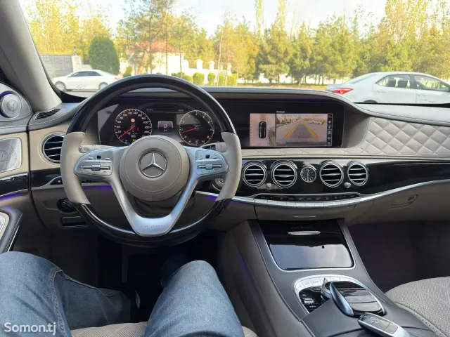 Mercedes-Benz S class 2019 · 5.6 AT
