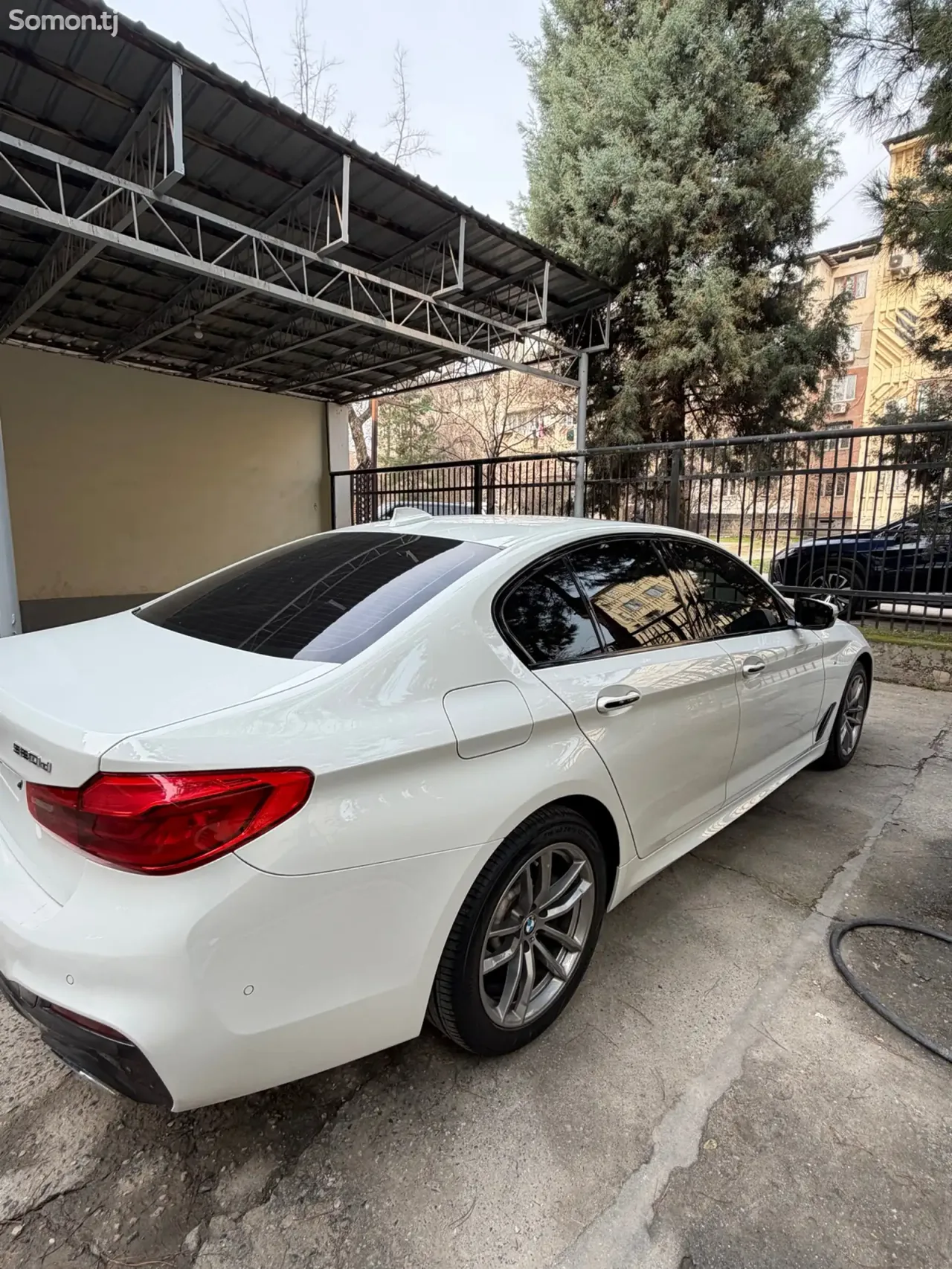 BMW 5 series 2017 · 2.0 AT