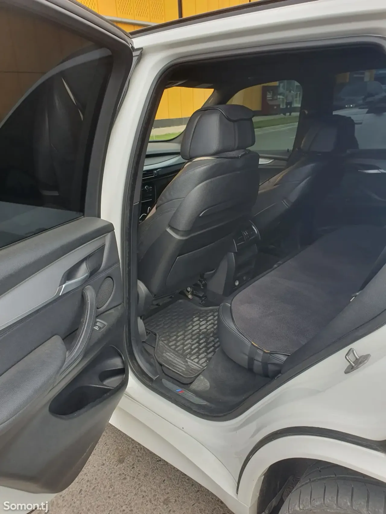 BMW X5 2016 · 3.0 AT