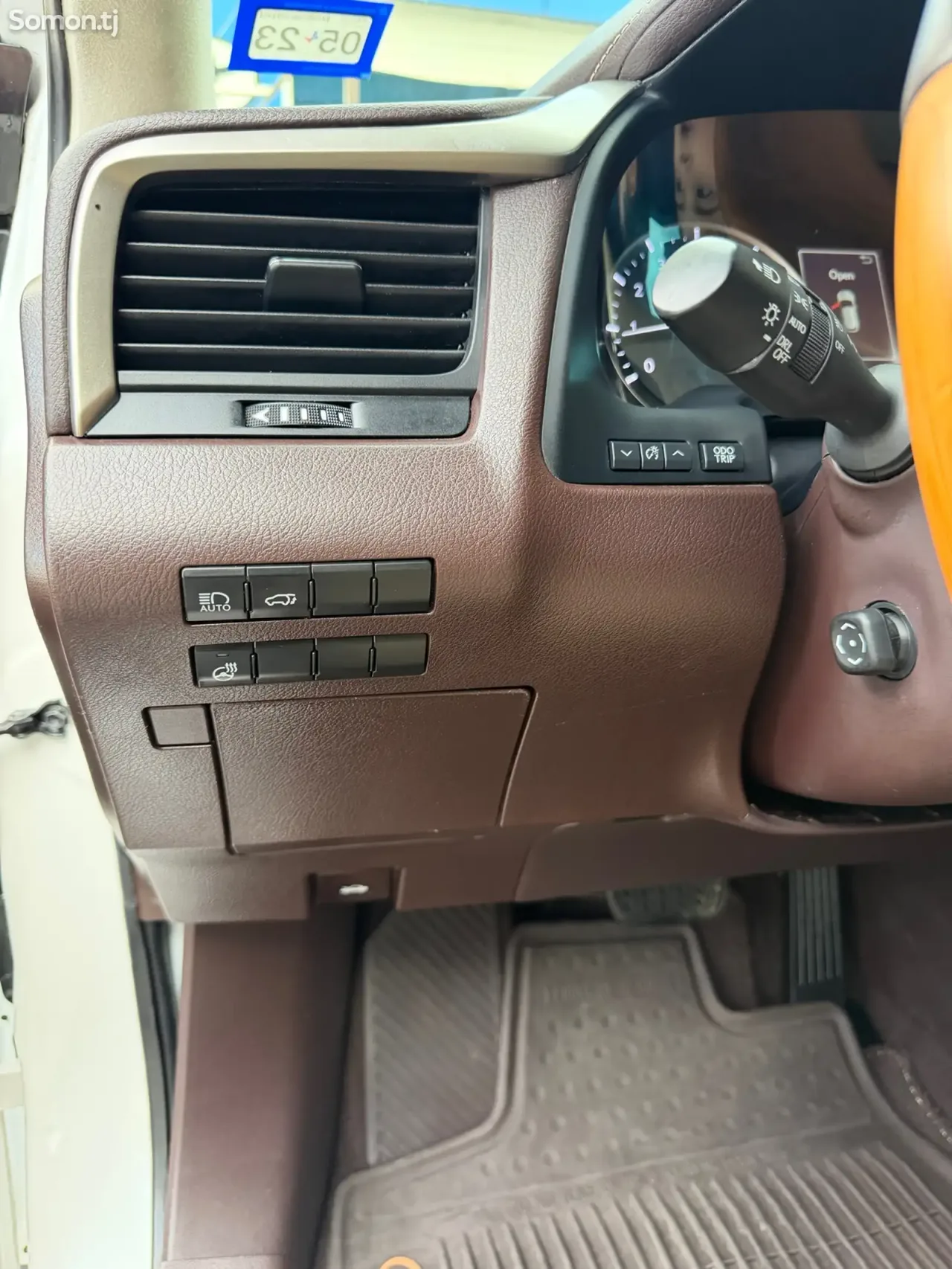 Lexus RX series 2017 · 3.5 AT