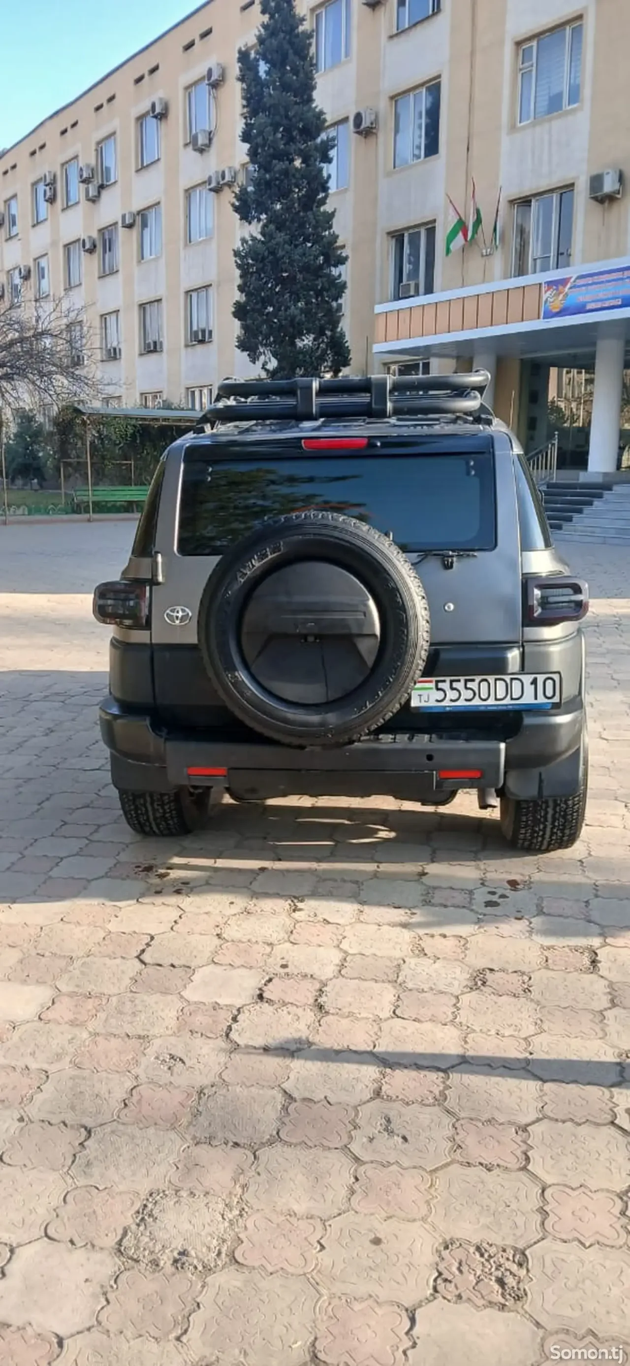 Toyota FJ Cruiser 2013 · 2.0 AT