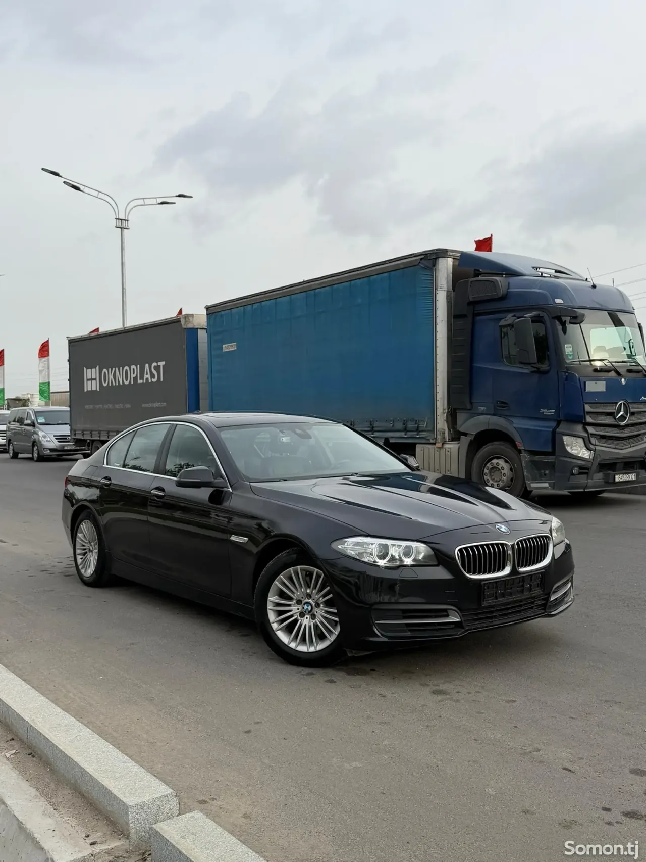 BMW 5 series 2015 · 2.0 AT