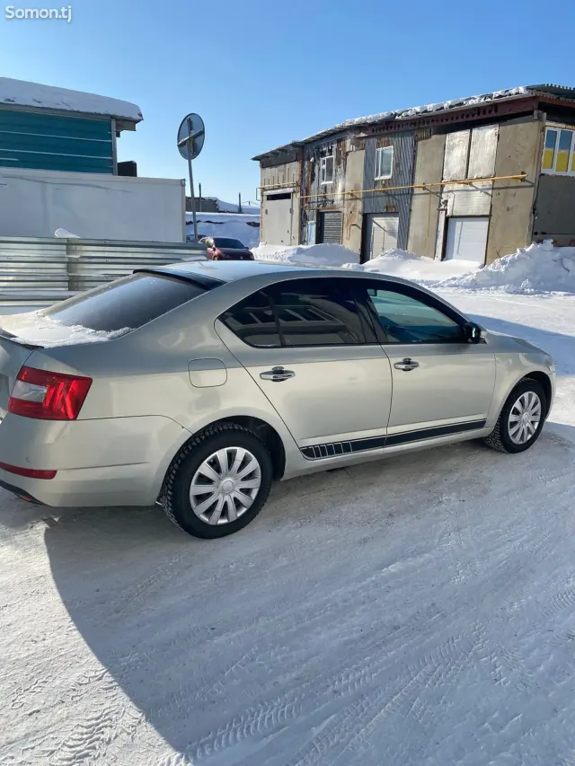 Skoda Octavia 2013 · 1.2 AT