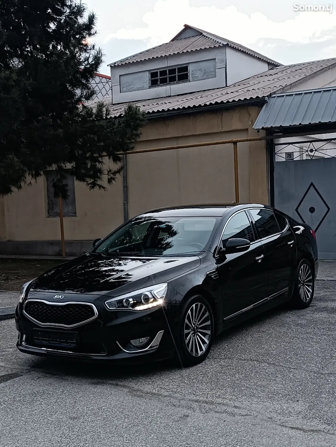 Kia K7 2013 · 2.4 AT