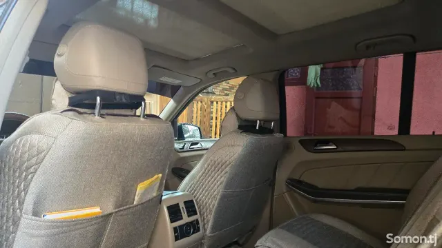Mercedes-Benz GL class 2013 · 3.5 CVT