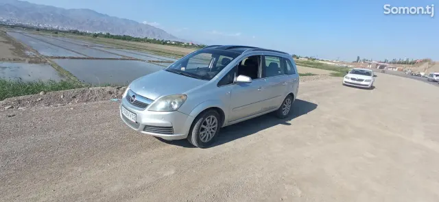 Opel Zafira 2006 · 1.6 AT