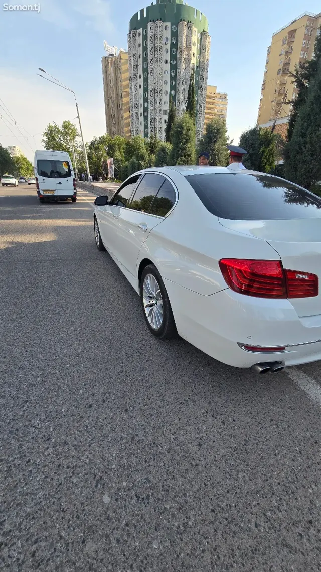 BMW 5 series 2015 · 2.0 AT