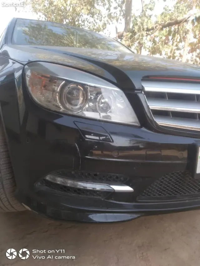 Mercedes-Benz C class 2011 · 2.0 AT