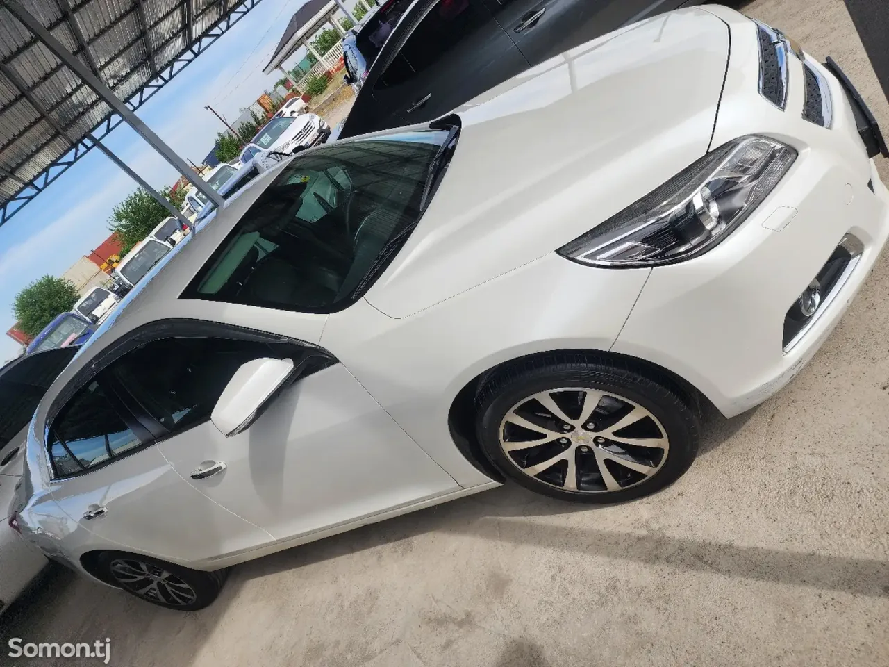 Chevrolet Malibu 2015 · 2.0 AT