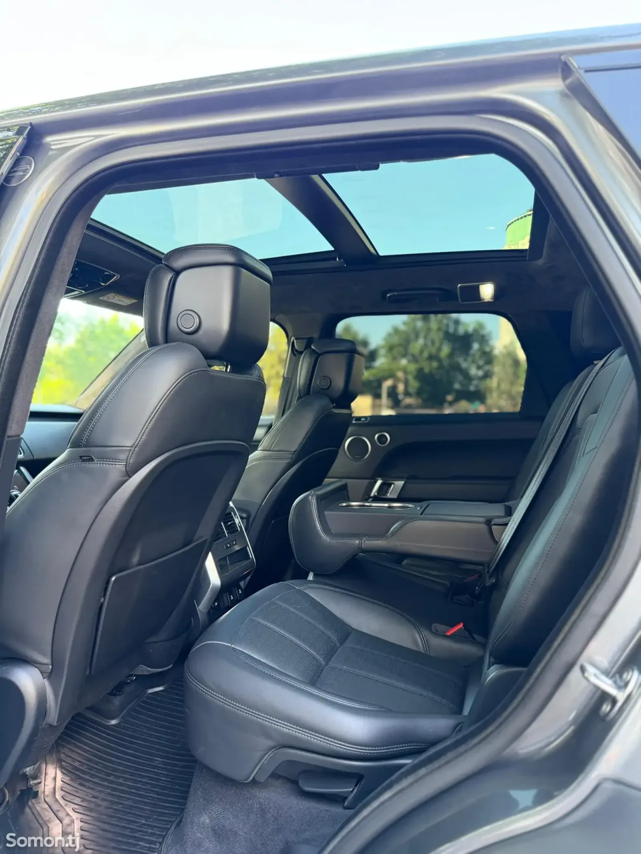 Land Rover Range Rover Sport 2019 · 3.0 AT