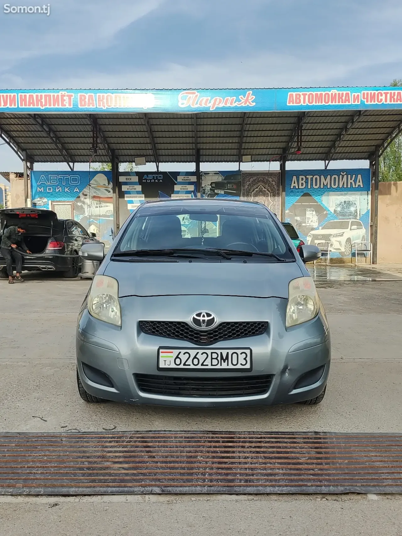 Toyota Vitz 2007 · 1.3 AT