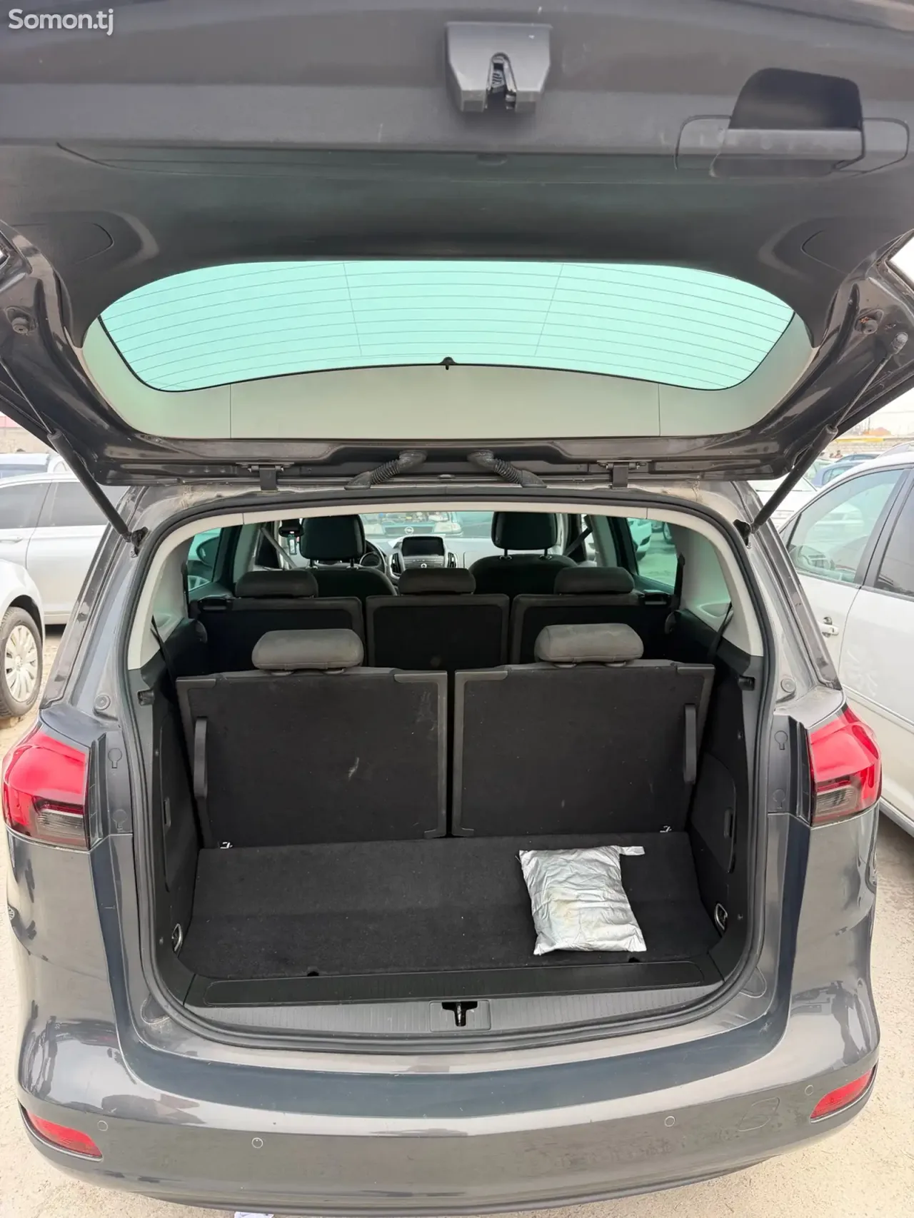 Opel Zafira 2014 · 1.6 MT