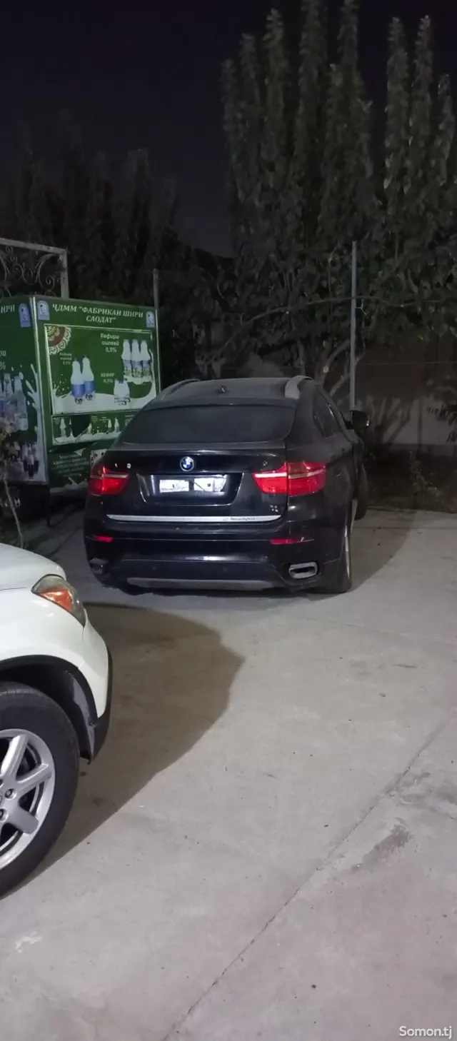 BMW X6 2012 · 4.4 AT