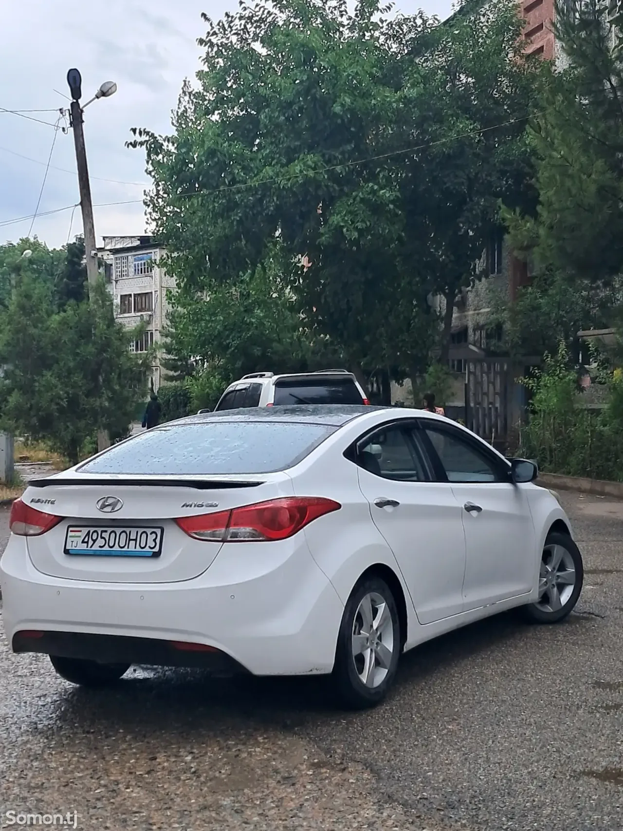 Hyundai Avante 2011 · 1.6 AT