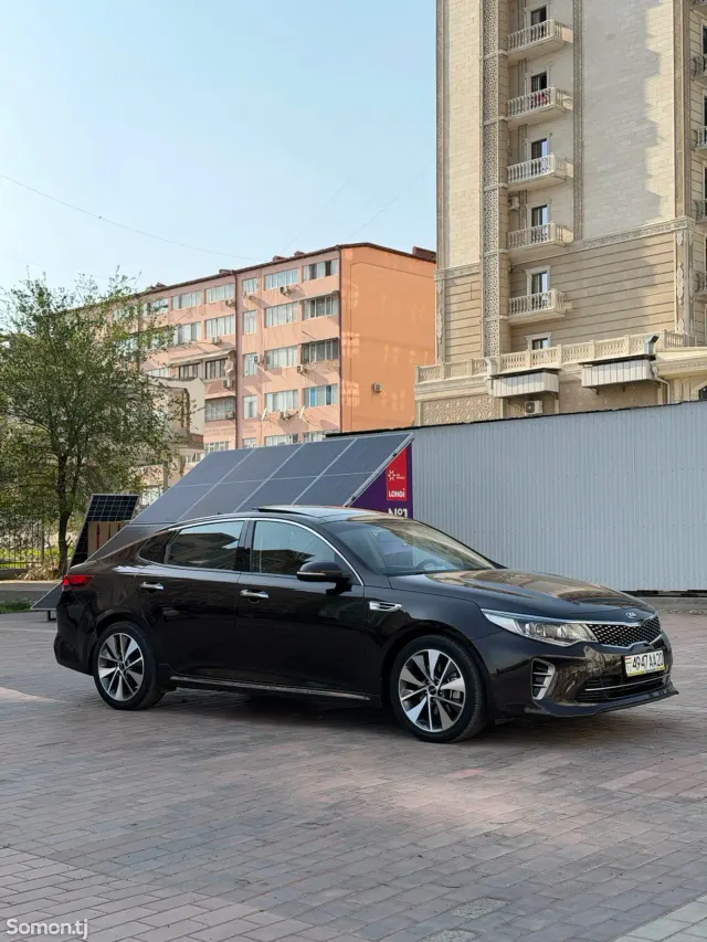 Kia K5 2015 · 1.7 AT
