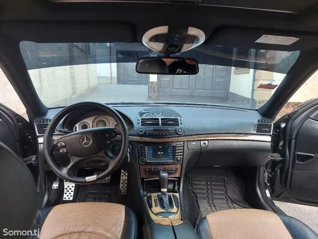 Mercedes-Benz E class 2007 · 3.5 AT