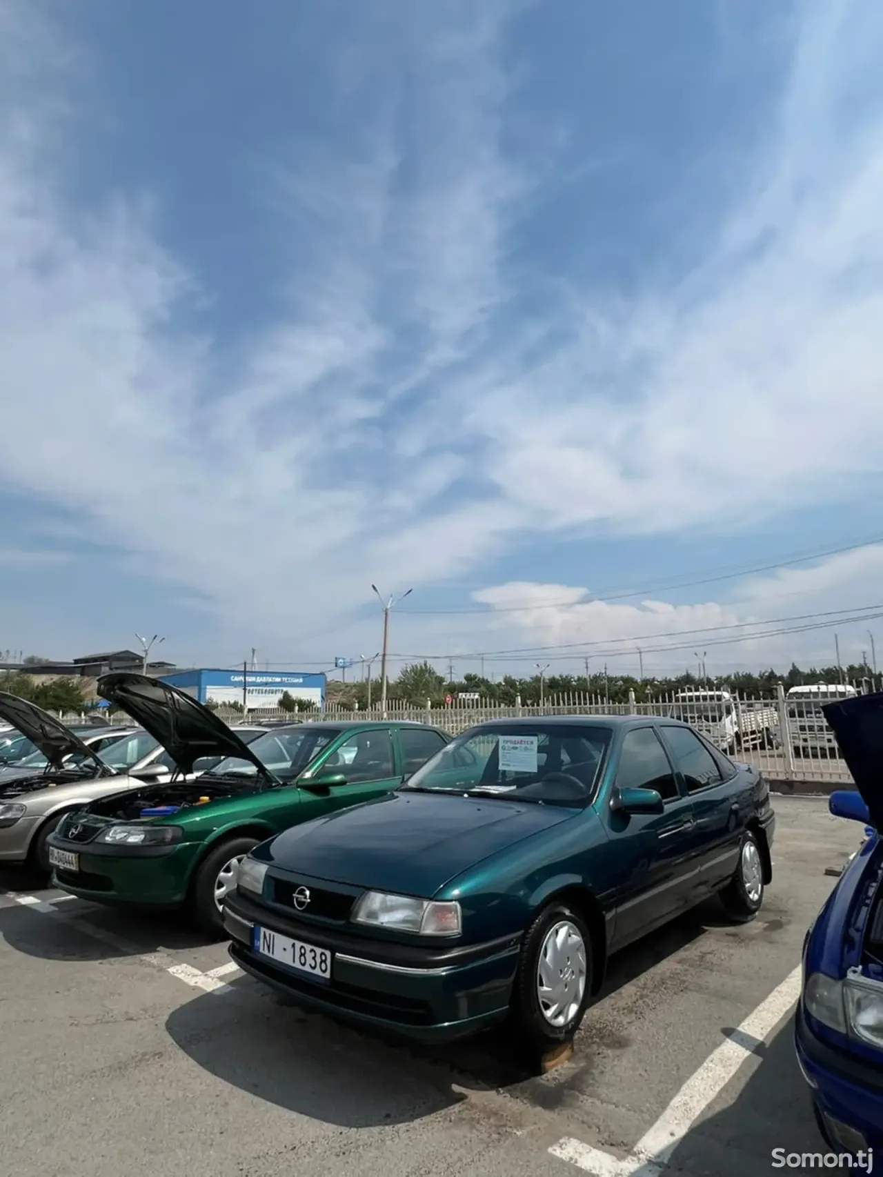 Opel Vectra A 1994 · 1.6 MT