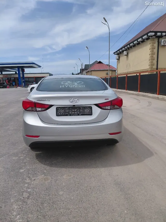 Hyundai Avante 2014 · 1.6 AT
