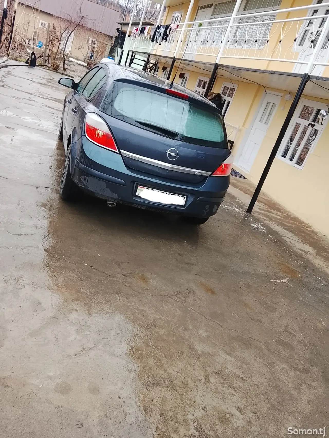 Opel Astra H 2006 · 1.6 MT