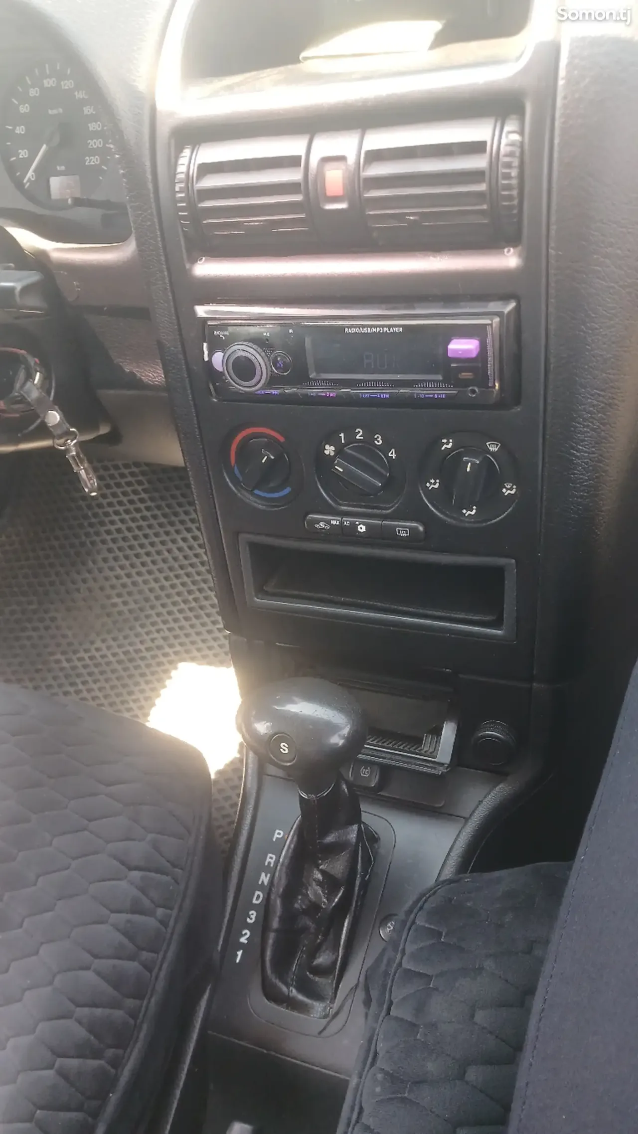 Opel Astra G 1999 · 1.8 AT