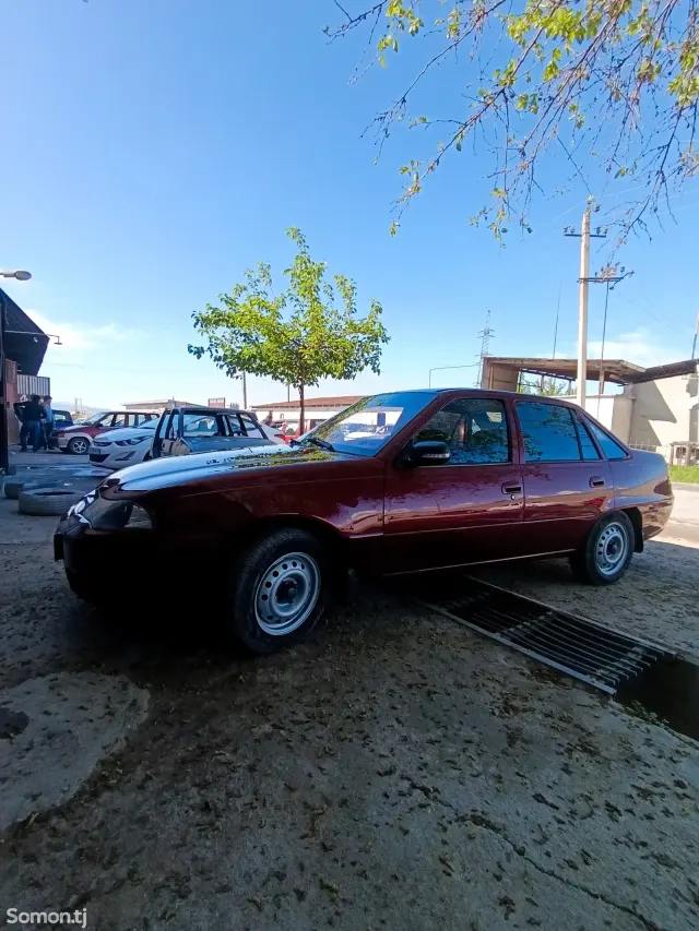 Daewoo Nexia 1996 · 1.5 MT