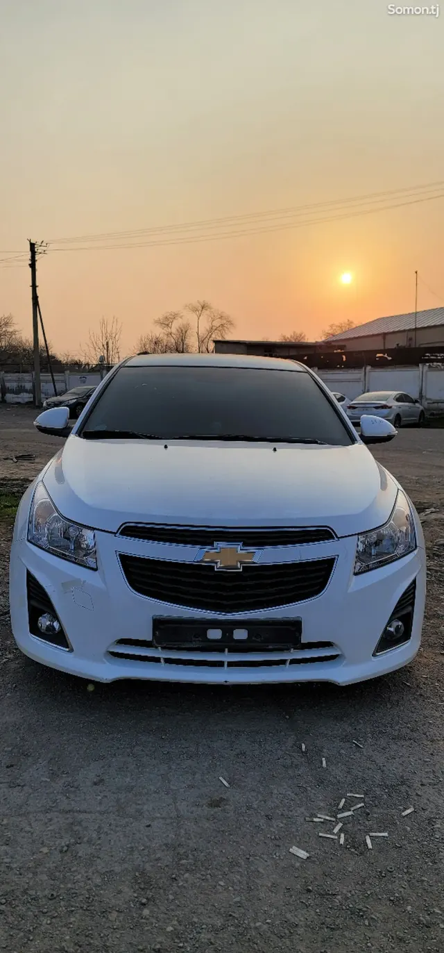 Chevrolet Cruze 2014 · 1.8 AT