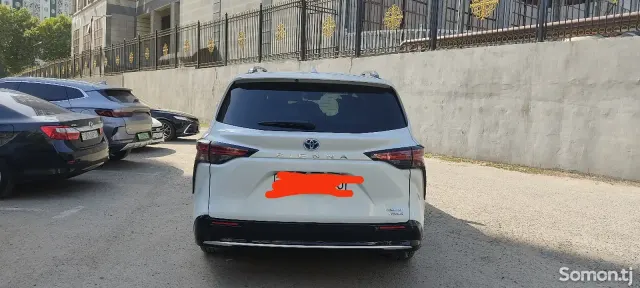 Toyota Sienna 2024 · 2.5 AT