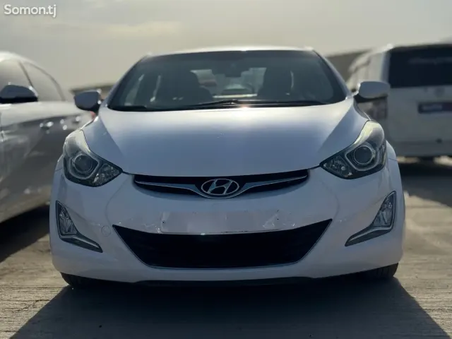 Hyundai Avante 2015 · 1.6 AT